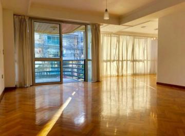 Departamento · 280m² · 5 Ambientes · Avellaneda y Montes de Oca - Hermoso Piso de 5 Ambientes Categoria! Castelar Centro!