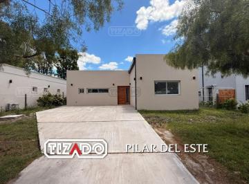 Casa · 139m² · 4 Ambientes · Casa en Venta en Santa Emilia Pilar del Este 3 Dorm.
