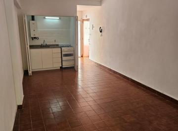 Departamento , Colegiales · Amplio Departamento con Patio y Blacon