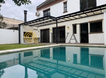 Casa de 5 ambientes, San Isidro · Casa en Beccar - 4 Dorm - Jardín - Pileta - 205 m²