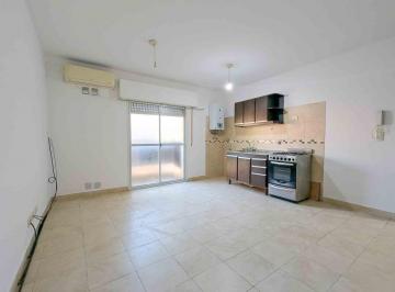 Imagen 1 - Departamento de 1 dormitorio con balcón. En planta alta, con acceso independiente. Barrio Echesortu. - · Departamento de 1 Dormitorio con Balcón. en Planta Alta, con Acceso Independiente. Barrio Echesortu.