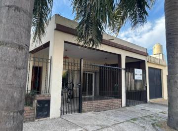 Casa · 180m² · 4 Ambientes · 2 Cocheras · Casa | Morón Sur | Oportunidad