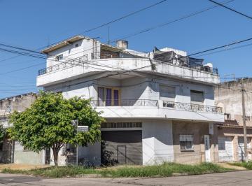 PH · 118m² · 5 Ambientes · Venta Esquina con Local, Vivienda y Terraza. Ideal Uso Mixto. El Palomar
