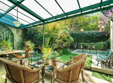 Casa · 362m² · 5 Ambientes · 1 Cochera · Casa de 5 Ambientes y Pileta en Devoto