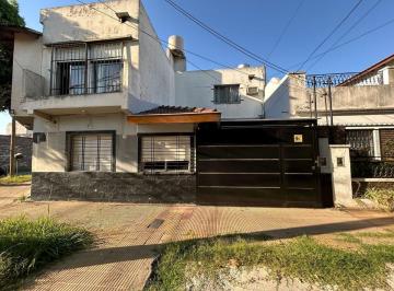 PH · 43m² · 2 Ambientes · 1 Cochera · Venta PH 2 Ambientes en Caseros