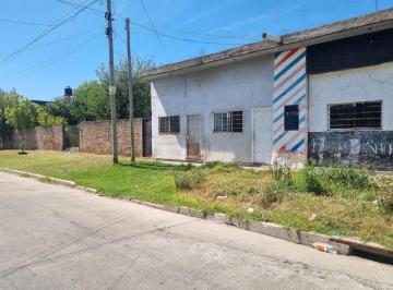 Local comercial · 108m² · Locales Venta Lomas de Zamora con Lote Libre