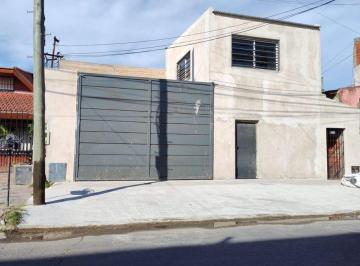 Bodega-Galpón · 380m² · Venta Galpón 400 m. - Lanús Este