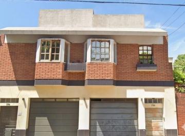 Casa · 400m² · 8 Ambientes · 2 Cocheras · Vta 3 Phs Lote Propio Ind Vivir/ Rentar