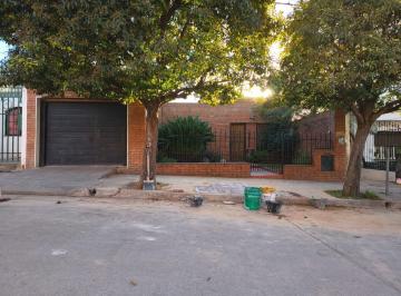 Foto · San Vicente: Casa en Venta de 4 Dorm. Cochera y Patio