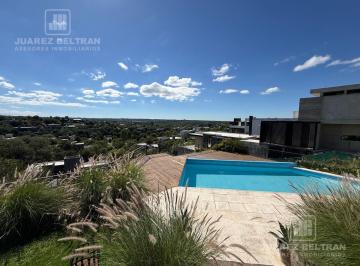 Casa · 560m² · 10 Ambientes · 5 Cocheras · Casa en Estancia Q2