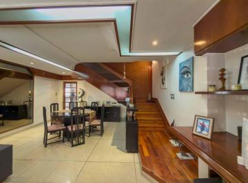 Casa · 124m² · 5 Ambientes · 1 Cochera · Casa a La Venta en La Plata