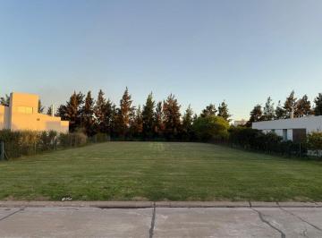 Terreno · 800m² · Venta Terreno de 800 m² en San Sebastian Funes