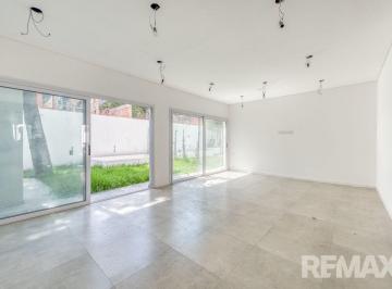 Casa · 150m² · 4 Ambientes · 2 Cocheras · Venta Triplex 4 Ambientes en Villa Udaondo