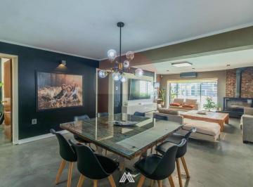 Casa · 350m² · 10 Ambientes · 5 Cocheras · Venta Casa de Categoría + Apto en Las Piedras