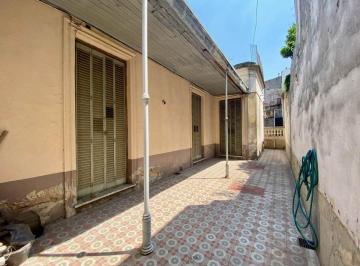 PH · 131m² · 5 Ambientes · Venta PH 5 + Amb en Boedo a Refaccionar Oportunidad