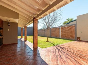 Casa · 155m² · 4 Ambientes · 1 Cochera · Casa Venta 4 Amb Barrio Marina Villa Luzuriaga