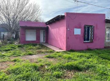 Casa · 78m² · 2 Ambientes · Casa de 1 Dormitorio con Terreno de 500 m² Murphy