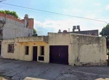 Casa · 63m² · 4 Ambientes · 1 Cochera · Venta Casa 2 Dorm. con Cochera - Zona Pqe. 9 Julio