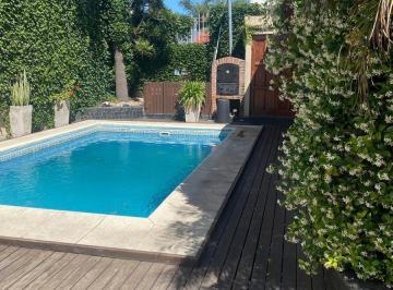 Casa · 123m² · 4 Ambientes · 1 Cochera · Venta Casa 4 Ambientes Castelar