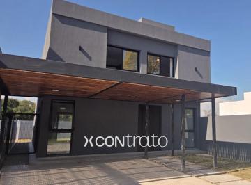 Casa · 254m² · 5 Ambientes · 2 Cocheras · Casa en Campo Chico a La Venta, 3 Dorm., Escritorio, Galería con Asador!