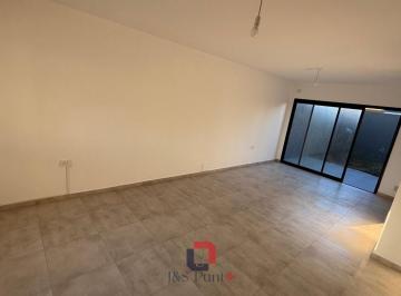 Casa · 116m² · 4 Ambientes · 2 Cocheras · Duplex en Rincones de Manantiales