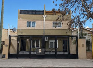 Casa · 135m² · 4 Ambientes · 1 Cochera · Casa Dúplex en Venta en Olivos, Vicente López, G. B. a. Zona Norte