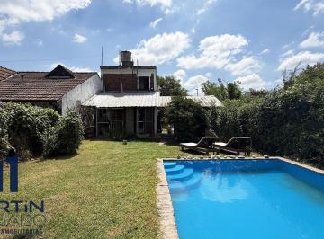 Casa · 300m² · 4 Ambientes · Venta Casa 4 Ambientes en Bella Vista con Pileta