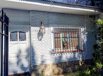 Casa de 4 ambientes, Lomas de Zamora · Dueño Directo Vende Casa en Lote Propio en Banfield – 5 Amb