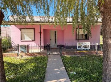 Casa de 4 ambientes, Ranchos · Casa de 199 m² en Ranchos, Partido de General Paz.