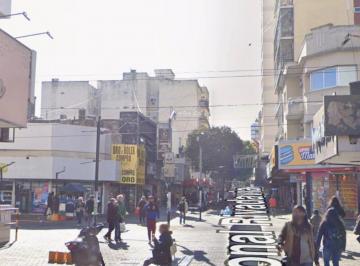Local comercial , Quilmes · Local Comercial de 100 m² en Alquiler en Centro