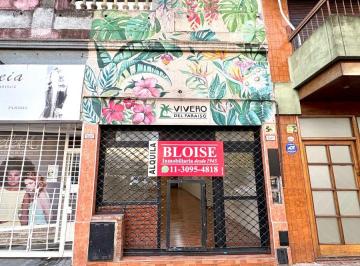 Local comercial , Caballito · Local de 3.50 Vidriera X 16 m Profundidad con Baños y Oficina/deposito
