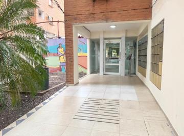 Departamento · 72m² · 2 Ambientes · Luminoso Departamento de 2 Ambientes Al Frente – Excelente Estado
