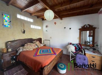Casa · 84m² · 4 Ambientes · Parcela Independiente 4 Ambientes en Venta. Ramos Mejia