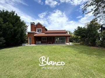 Casa · 171m² · 4 Ambientes · 1 Cochera · Casa en Venta en Campo Grande, Pilar, G. B. a. Zona Norte