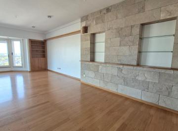 Departamento · 144m² · 5 Ambientes · 2 Cocheras · Departamento en Las Lomitas