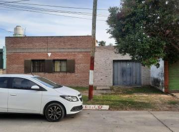Casa · 80m² · 3 Ambientes · 1 Cochera · Casa en La Plata