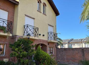 Casa · 85m² · 4 Ambientes · 1 Cochera · Venta Triplex Barrio Cerrado San Miguel