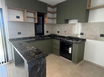 Casa · 100m² · 4 Ambientes · 2 Cocheras · Duplex 3dor. Excelentes Terminaciones! Cochera Doble.
