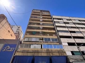 Departamento · 57m² · 3 Ambientes · 1 Cochera · Venta Departamento 2 Dorm. con Cochera - Microcentro