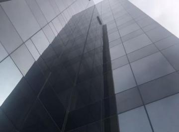 Oficina comercial · 48m² · 1 Ambiente · Oficina de 48 m² - con Cochera Opcional - Edificio Torre Francisco H. - S. Justo (Ctro)