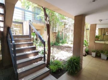 Departamento de 4 ambientes, Godoy Cruz · Duplex en Almirante Brown del Barrio Bombal