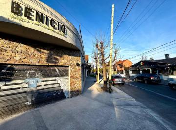 Local comercial · 280m² · 4 Ambientes · Local Comercial en Alquiler – Castelar Centro, Santa Rosa