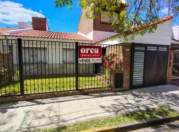 Casa · 196m² · 7 Ambientes · 2 Cocheras - ORCU INMOBILIARIA · Casa a m de General Paz - Santa Fe