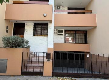 PH · 160m² · 4 Ambientes · Casa 4 Ambientes Al Frente C/ Patio y Cochera y Terraza