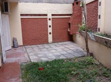 Departamento de 3 ambientes, Villa Devoto · Excelente 3 Amb con 3 Patios, Parrilla, Toilete, Lavadero, Luminoso