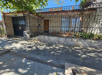 Casa de 6 ambientes, Villa Nueva · Venta Casa 3 Habitaciones - Guaymallen