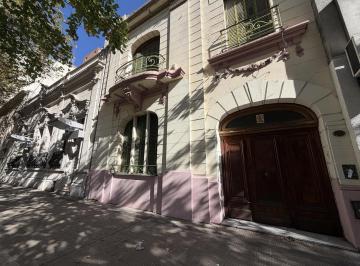 Casa · 298m² · 6 Ambientes · 1 Cochera · Casa en La Plata