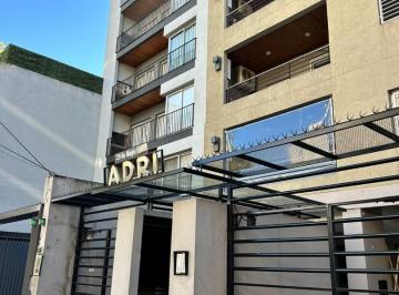 Departamento · 61m² · 3 Ambientes · 2 Cocheras · Venta Departamento 3 Ambientes San Martin con Cochera
