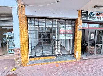 Local comercial · 28m² · 2 Ambientes · Latorre Prop. Alquila Local Comercial en Calle San Juan