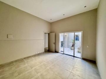 Oficina comercial · 16m² · 1 Ambiente · Alquiler de Oficina en Colonia del Sacramento con Patio